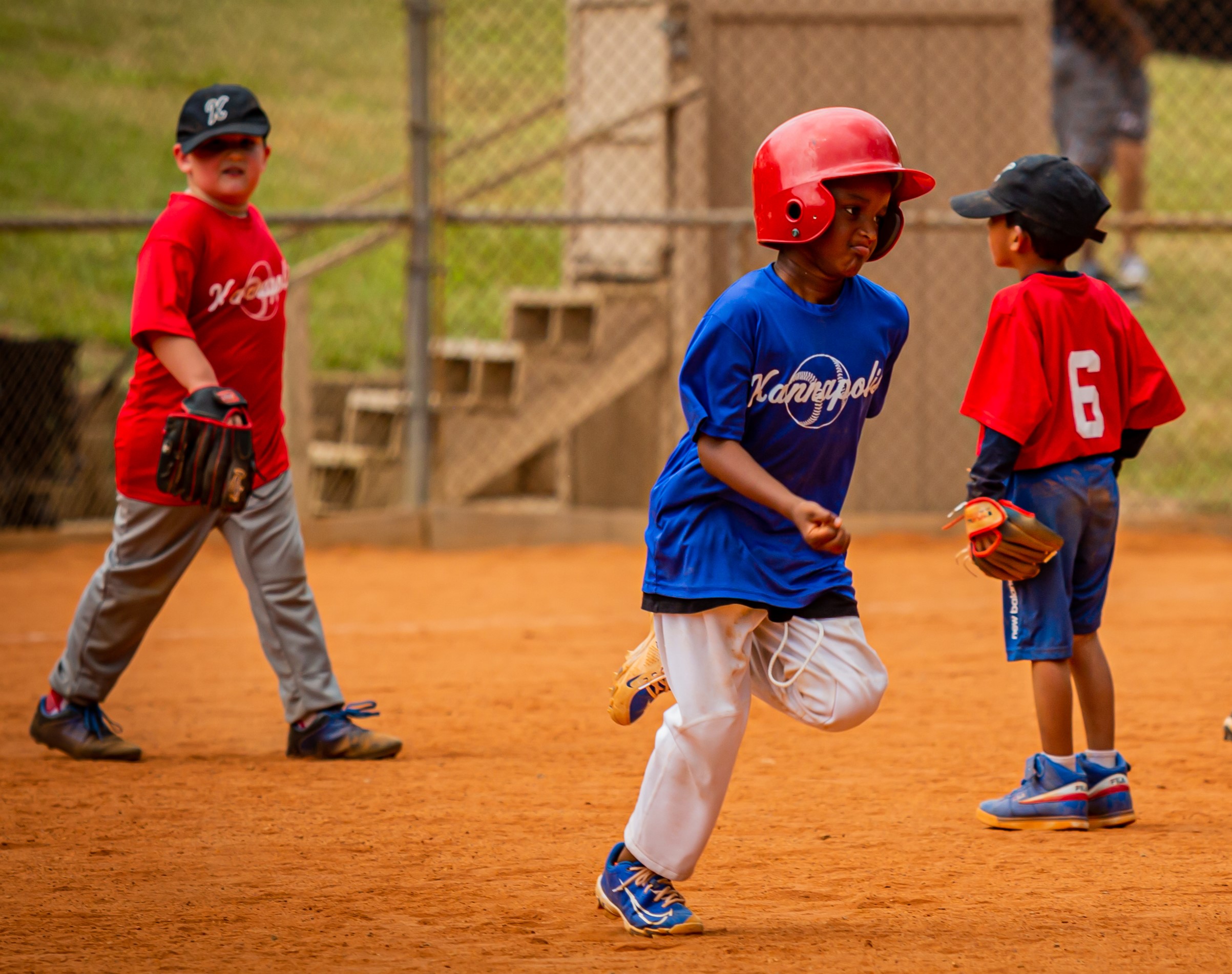 baseball player running